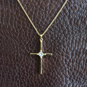CA-Classic Cross 18 karat Yellow Gold with Princess Cut Diamond Pendant Necklace